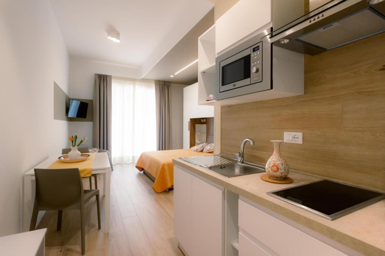 Domina Apartments Монополи Екстериор снимка